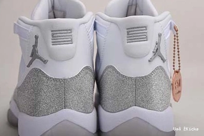 JORDAN - 748 AR0715-100 WHITE RETRO Stylish 11 METALLIC SILVER 1006